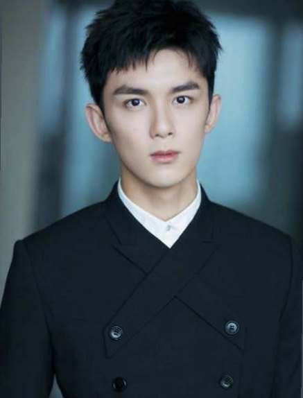 揭秘娱乐圈背后真相：明星故事与吃瓜现象